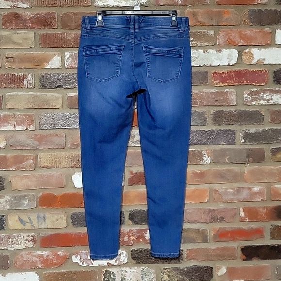 Democracy Skinny Jeans - Picture 2 of 4